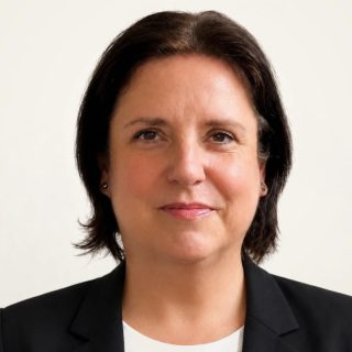 Anja Träger, Office bei RUTCHENS